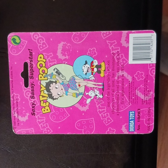 Betty Boop Marilyn pose keychain - Picture 5 of 5